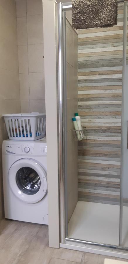 Casa 6-7 Personas, Aire Acondicionado Y Wifi Βίλα Ador Εξωτερικό φωτογραφία
